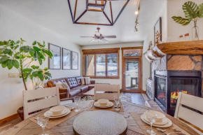 #1050- Stunning Trappeur's Crossing Condo